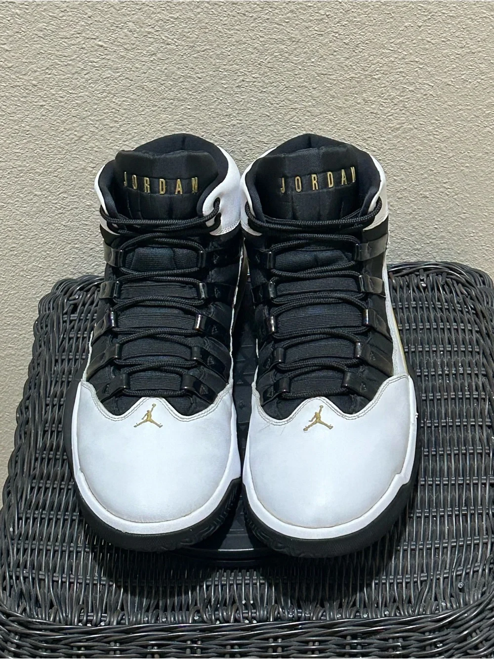 Size 12 Jordan Max Aura White Metallic Gold Black AQ9084-107